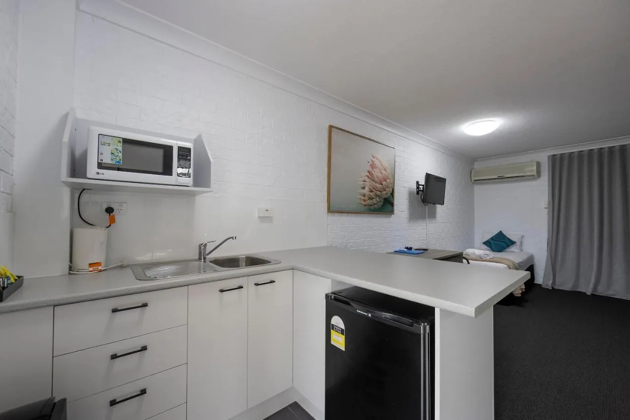 Bribie Waterways Motel Bongaree