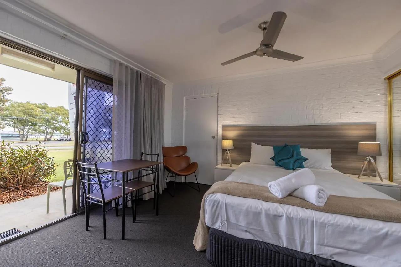 Bribie Waterways Motel Bongaree