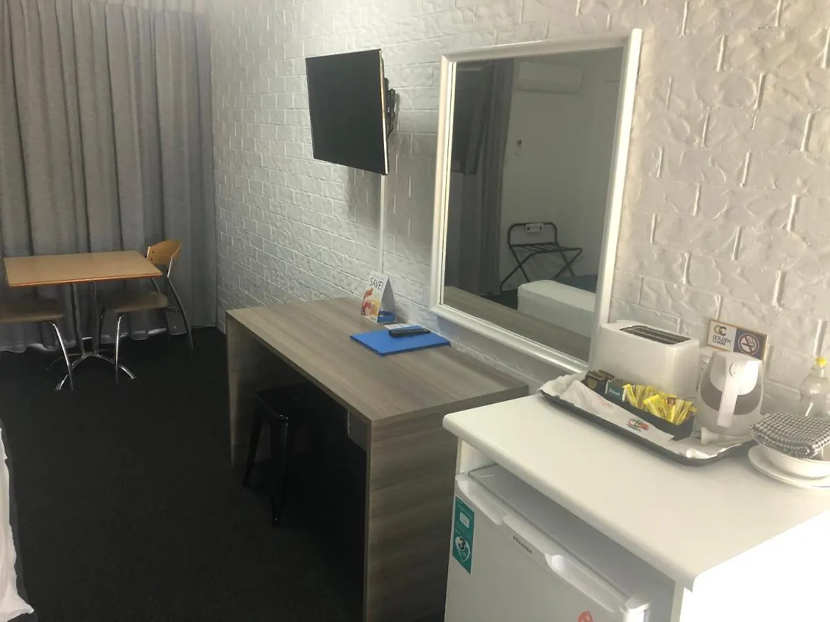 Bribie Waterways Motel Bongaree 3*,