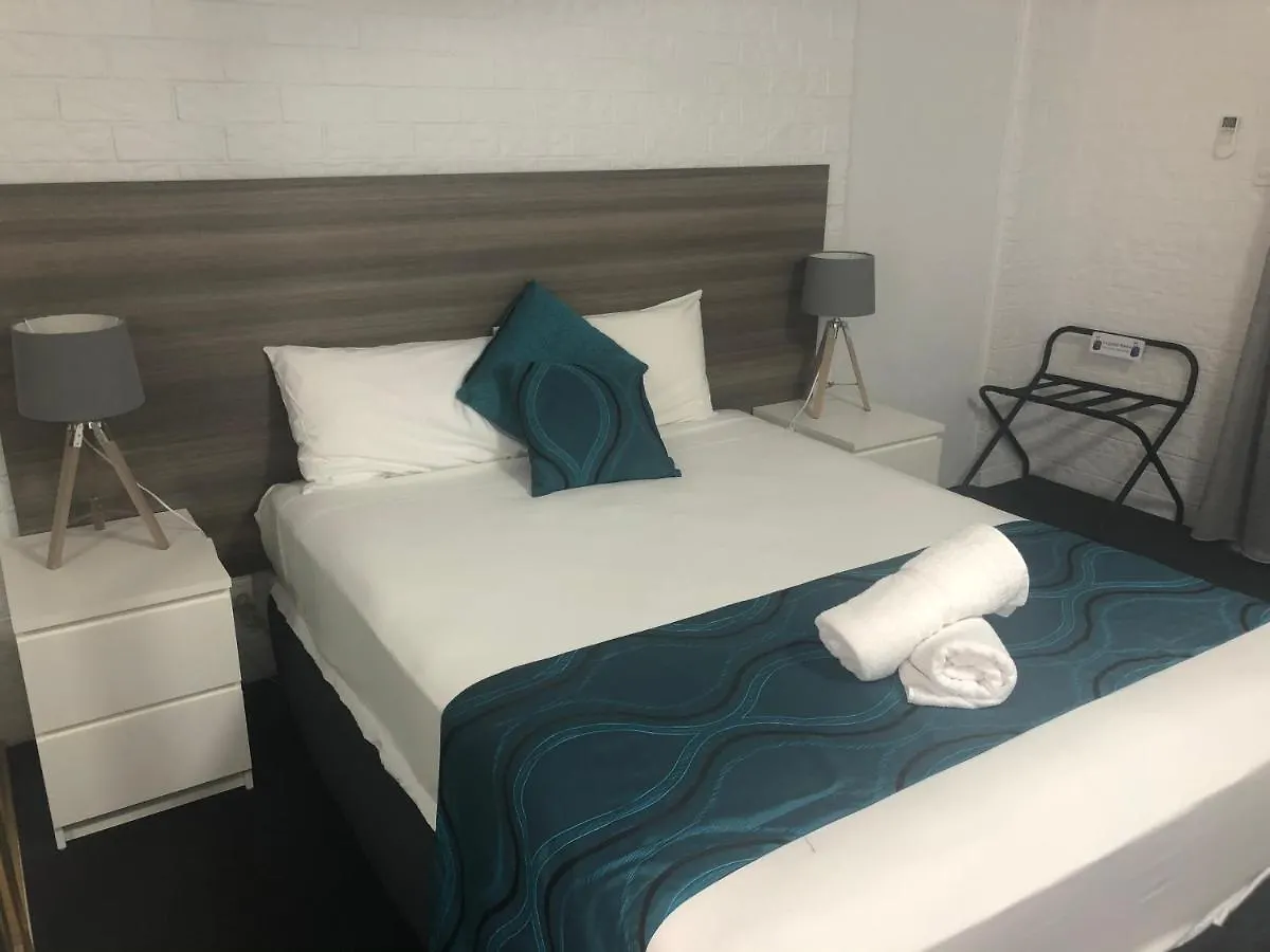 Bribie Waterways Motel Bongaree