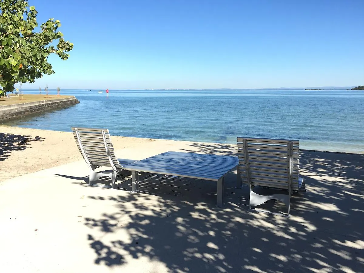 Bribie Waterways Motel Bongaree